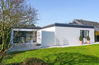 Haus kaufen in 48527 Nordhorn, Nordhorn - Ebenerdig Wohnen: Flachdachbungalow mit Garage und Garten in Nordhorn