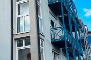 Wohnung kaufen in 77694 Kehl, Kehl - 1 Zimmer Wohnung in Kehl mit PKW-Stellplatz EBK und Balkon