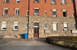 Wohnung kaufen in 92637 Weiden, Weiden in der Oberpfalz - 2-Zimmer Wohnung mit Kaminofen, Küche & Carport - zentrale Lage