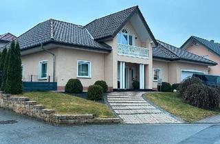 Einfamilienhaus kaufen in 55481 Kirchberg, Kirchberg (Hunsrück) - Einfamilienhaus mit Doppelgarage in Kirchberg zu verkaufen