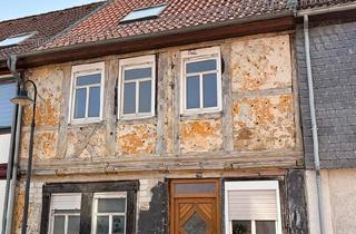 Einfamilienhaus kaufen in 39356 Weferlingen, Oebisfelde-Weferlingen - Handwerkerhaus Sanierungsobjekt mit Grundstück in Weferlingen