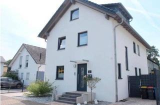 Einfamilienhaus kaufen in 63457 Hanau, Hanau - Freistehendes Einfamilienhaus mit Pool