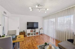 Wohnung kaufen in 70567 Stuttgart, Stuttgart / Möhringen - 2-Zimmer-Wohnung mit zusätzlicher Fläche im Dachbereich