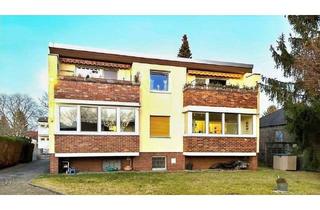 Wohnung kaufen in 12309 Berlin, Berlin - Helle 2-Zimmer-Wohnung mit verglaster Loggia im gepflegten Vier-Familien-Haus