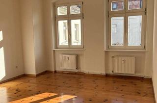 Wohnung kaufen in Kopernikusstraße 24, 10245 Friedrichshain, Stilvolle Altbauresidenz mit Balkon Nähe Boxhagener Platz