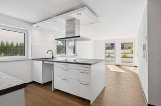 Wohnung kaufen in 71083 Herrenberg, Provisionsfrei - Kernsanierte 2-Zimmer-Wohnung mit Südterrasse und hochwertiger Ausstattung