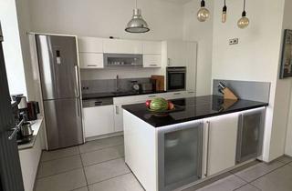 Wohnung kaufen in 38106 Braunschweig, Stilvolle, kernsanierte, Maisonette-Altbauwohnung