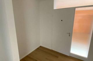 Wohnung mieten in Lerchenweg 11, 75038 Oberderdingen, Erstbezug nach Sanierung: 4-Zimmer-Wohnung mit Balkon im 2. OG