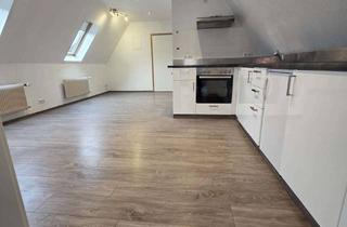 Wohnung mieten in 72108 Rottenburg, Helle 2-Zimmer Dachgeschosswohnung in Rottenburg am Neckar