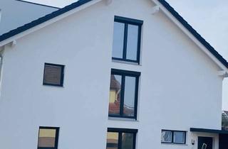 Wohnung mieten in Göppinger Straße, 73098 Rechberghausen, Neubau 3-Raum-Wohnung mit Balkon in Rechberghausen