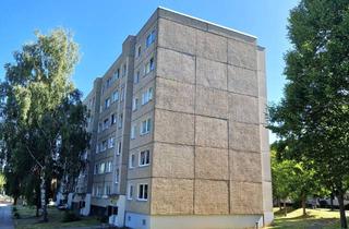 Sozialwohnungen mieten in Fritz-Busch-Str., 01219 Leubnitz-Neuostra, Auf gute Nachbarschaft: 1-Zimmer-Appartment (WBS)