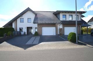 Haus kaufen in Hausten 10, 53937 Schleiden, Schleiden/Höhenlage: 259 m², geräumig, energieeffizient, individuell nutzbar