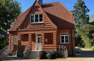 Haus kaufen in Ahnsbecker Straße 19, 29355 Beedenbostel, Repräsentatives Landhaus mit besonderer Ausstrahlung !