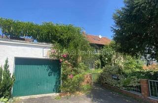 Haus kaufen in 93087 Alteglofsheim, Grundstück mit großem EFH und Nebengebäude zur Kernsanierung oder Abriss für Neubau z. B. für EFH