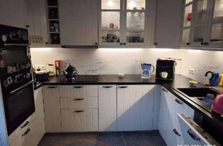 Einfamilienhaus kaufen in 64521 Groß-Gerau, Freistehendes Einfamilienhaus mit großem Grundstück und vielseitigem Nutzungspotenzial