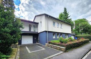 Einfamilienhaus kaufen in 42489 Wülfrath, WÜLFRATH-DÜSSEL - TOP WOHNLAGE! FREISTEHENDES EINFAMILIENHAUS MIT EINLIEGERWOHNUNG. ZWEI GARAGEN.