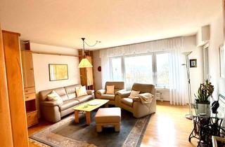 Wohnung kaufen in 58509 Lüdenscheid, Helle 3-Zimmer Wohnung mit Balkon ins Grüne, hochwertiger Küche (12.000 €) & Garage