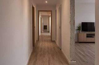 Wohnung kaufen in 85764 Oberschleißheim, Frisch komplett renovierte 3-Zimmer-Wohnung mit Balkon - ideal für Eigennutzer oder Kapitalanleger