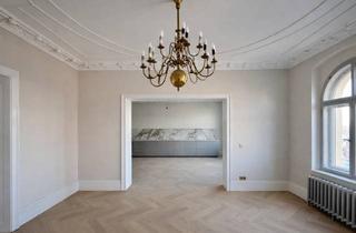 Wohnung mieten in James-Von-Moltke-Straße 35, 02826 Innenstadt, Luxuriöse, stilgetreu sanierte Wohnung im historischen Stadtkern