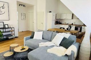 Wohnung mieten in Bodanrückstraße 11, 78315 Radolfzell, Moderne 2,5-Zimmer Wohnung mit EBK & Balkon im Dachgeschoss