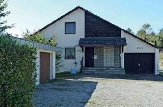 Wohnung mieten in Rädlesbachweg 27/1, 88339 Bad Waldsee, Freundliche 2-Zimmer-DG-Wohnung mit Terrassenbenutzung und EBK in Bad Waldsee