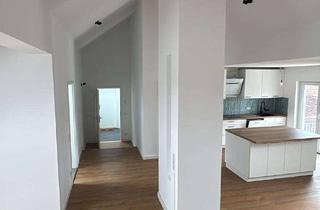 Lofts mieten in Virchowstraße 6-8, 42699 Ohligs-Aufderhöhe, Großzügige 3-Zimmer-Wohnung mit Loft-Charakter, Balkon, Einbauküche und Stellplatz