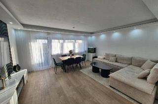 Wohnung kaufen in 85123 Karlskron, Karlskron - Attraktive 4 Zimmer Wohnung mit Balkon, Garten und Garage