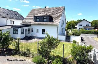 Einfamilienhaus kaufen in 53797 Lohmar, Lohmar - Verkehrszentral, sofort bezugsfertig, provisionsfrei, freistehend