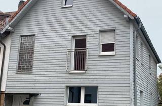 Doppelhaushälfte kaufen in 73268 Erkenbrechtsweiler, Erkenbrechtsweiler - Renovierungsbedürftiges Haus - ideal für Investoren u. Handwerker