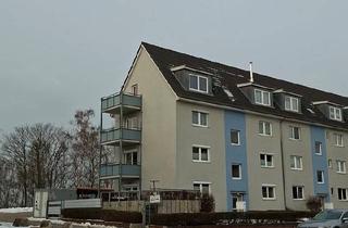 Wohnung kaufen in 24148 Kiel, Kiel - Großzügige Eigentumswohnung Riesen Terrasse PKW Stellplatz 82m2