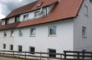 Haus kaufen in 87700 Memmingen, Memmingen - Provisionsfrei 3 Große Wohnungen in DHH - MFH