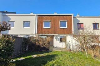 Haus kaufen in 96450 Coburg, Coburg - Ihr neues Familiendomizil - Reihenmittelhaus mit viel Wohnfläche, Fernblick, Garten & Garage