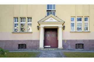 Wohnung kaufen in 14129 Zehlendorf, Stilvolle, repräsentative 5-Zimmer-Altbau-Wohnung nahe Schlachtensee