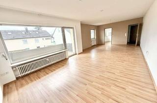 Wohnung kaufen in Großwallstädter Straße 27, 63843 Niedernberg, Attraktive 4 Zimmer Wohnung mit Balkon am See