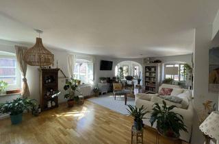 Wohnung mieten in Am Fischertor, 86152 Innenstadt, Möblierte 2,5-Zimmer Altbauwohnung (82 m²) – Zwischenmiete 9 Monate