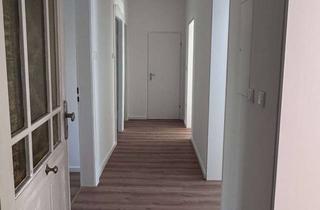 Wohnung mieten in Peterstraße, 90478 Nürnberg, Frisch sanierte 4-Zimmer-Altbauwohnung mit Balkon zum Innenhof – ruhige Lage in Nürnberg St. Peter