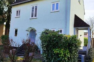 Einfamilienhaus kaufen in 78462 Konstanz, Freistehendes Einfamilienhaus mit sonnigem 548 m² Grundstück im Konstanzer Paradies