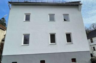 Haus kaufen in Schulstraße 10, 35619 Braunfels, Saniertes EFH mit Scheune, Hof und Garten im Herzen von Bonbaden, ohne Provision!!