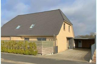 Haus kaufen in 25873 Oldersbek, 10 Autominuten von Husum / Nordsee : Solide VERMIETETE DHH Bj 2020 mit Carport und Wärmepumpe !