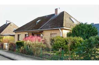 Haus kaufen in Südlandstraße 17, 27478 Cuxhaven, Altenwalde-Gudendorf: gepflegter Walmdachbungalow, ruhige Sackgasse, mit Garage, voll unterkellert