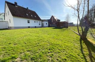 Haus kaufen in 86485 Biberbach, Viel Platz für Ihre Träume - leerstehenden Haus mit erschlossenem Baugrundstück, sofort frei!