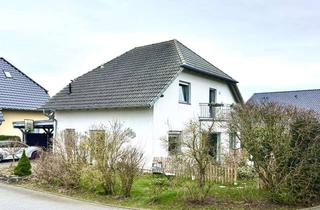 Haus mieten in 31812 Bad Pyrmont, Einfamilienhaus mit Doppel-Carport & Garten in Bad Pyrmont-Hagen
