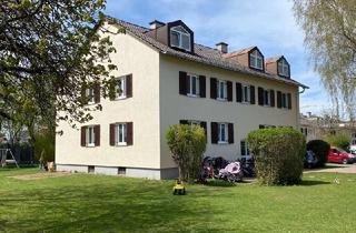 Wohnung kaufen in 85635 Höhenkirchen-Siegertsbrunn, Freie 3 ZKB Wohnung mit Balkon und eigener Terrasse in Höhenkirchen - renovierungsbedürftig
