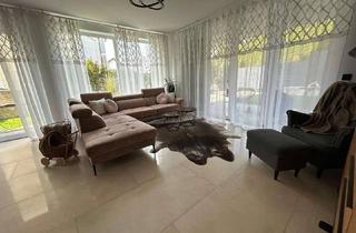 Wohnung kaufen in 75223 Niefern-Öschelbronn, Offene und großzügige 3,5-Zimmer-Wohnung mit Garten & Kamin