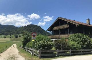 Wohnung kaufen in 83246 Unterwössen, Vorankündigung_2-3 Zimmer Dachgeschosswohnung, unverbaubarer Bergblick, Chiemgau
