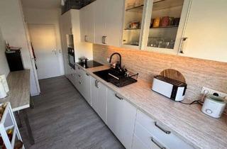 Wohnung mieten in 51067 Holweide, 3-Zimmer-Wohnung mit Balkon im 2. OG in Köln-Holweide
