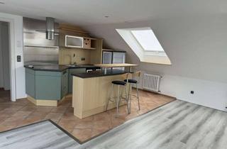 Wohnung mieten in 45239 Werden, Ruhige und gepflegte 2,5 -Zimmer-DG-Wohnung mit Balkon und Einbauküche in Essen