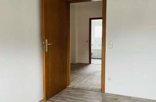 Wohnung mieten in 41238 Giesenkirchen, Gepflegte 2-Zimmer-Wohnung im Dachgeschoss in Giesenkirchen-Mitte