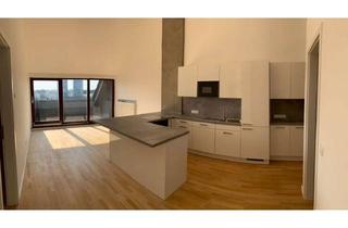 Wohnung mieten in Stralauer Allee 23b, 10245 Friedrichshain, Lichtdurchflutete 5-Zimmer-Dachgeschosswohnung-mit Spreeblick, auch für WG geeignet!