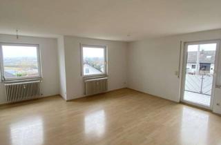 Wohnung mieten in 71083 Herrenberg, Helle 2-Zimmer Wohnung mit Balkon in Herrenberg— Kayh